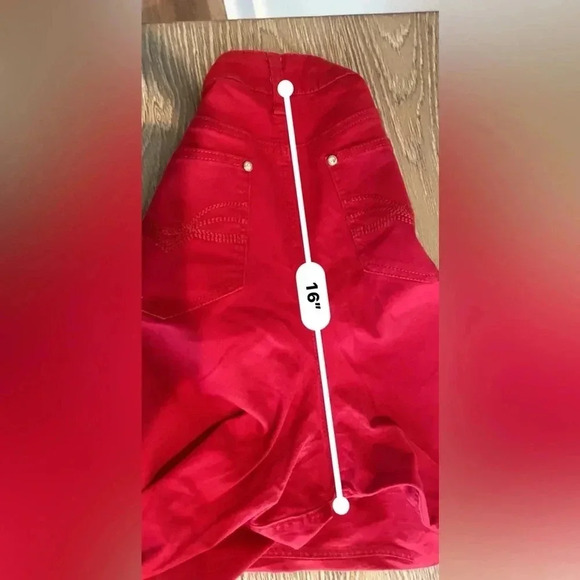New Directions Weekend Stretch Red Jeans Size 12 - Picture 6 of 16